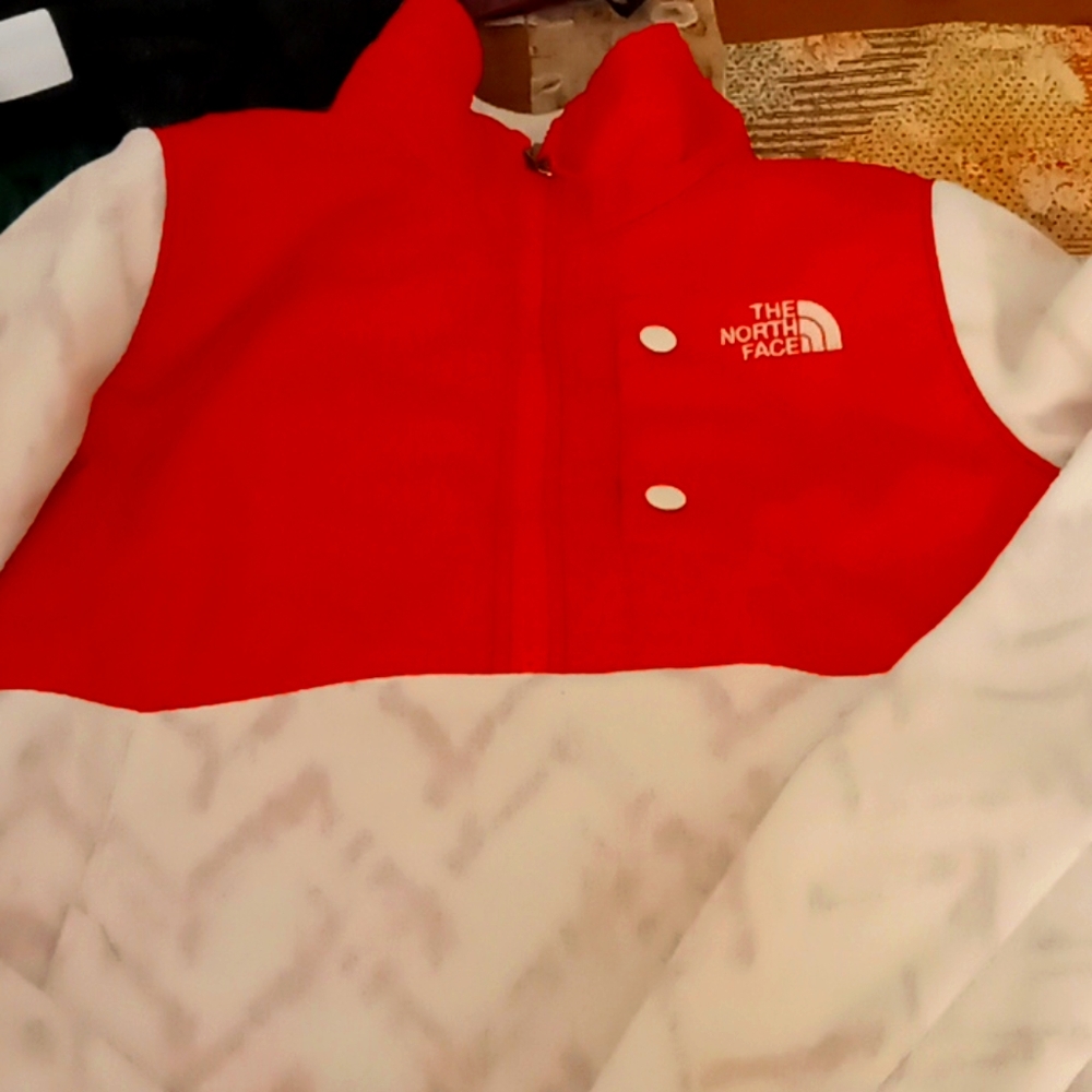 Half zip north face fleece